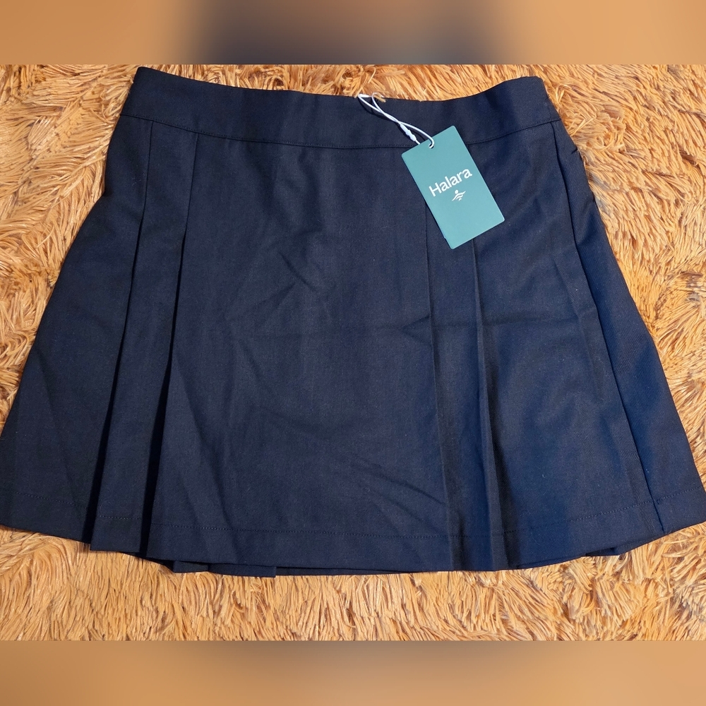 HALARA Black Pleated Skater Skirt with Built-In Shorts - Picture 2 of 6